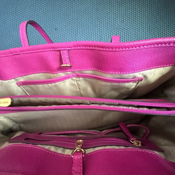 Michael Kors Fuschia Pink Purse - Picture 13 of 16